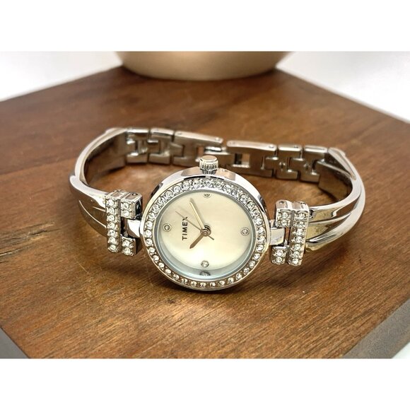 Timex Women's Watch TW2W62200 Quartz Gemmed Mother of Pearl Dial Steel 24mm - Picture 7 of 13